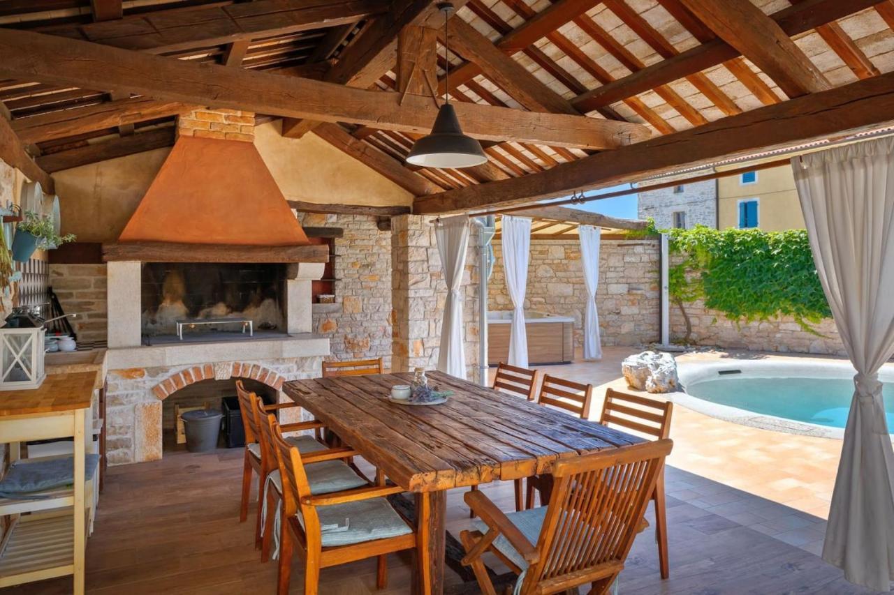 Family Villa Elizabeta With Pool In Umag Cepljani المظهر الخارجي الصورة