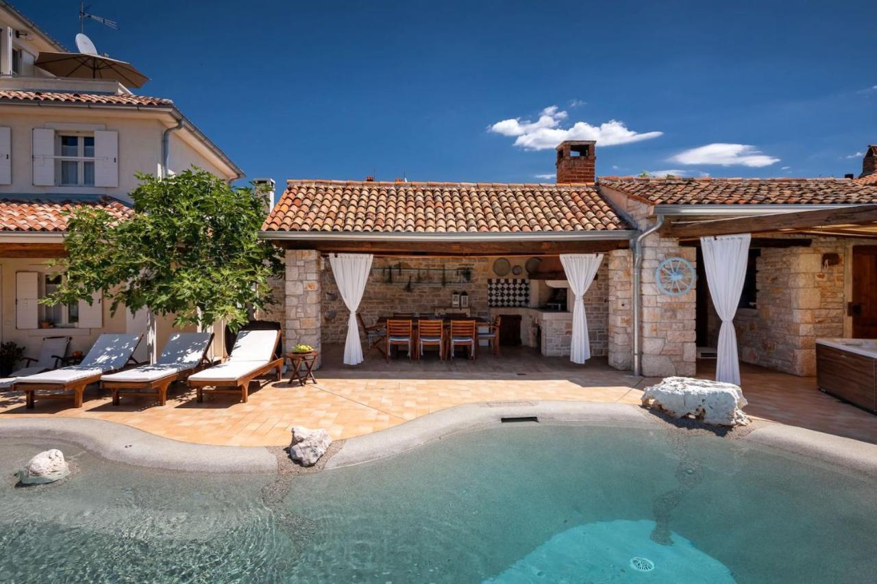 Family Villa Elizabeta With Pool In Umag Cepljani المظهر الخارجي الصورة