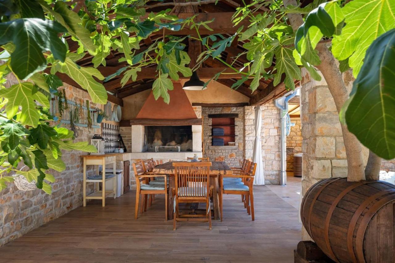 Family Villa Elizabeta With Pool In Umag Cepljani المظهر الخارجي الصورة